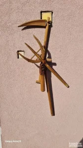 Vile ,mlatilica i kuka za skupljanje žita