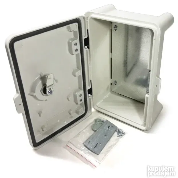 Poliesterska kutija 20x30x12 cm IP 67