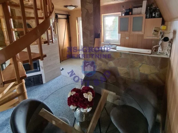 Sremski Karlovci, Fruška gora, 3.0 trosobna, 67 m²