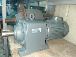 Reduktor 2,2 kw 101 o/min