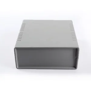 Plasticna kutija 150 x 160 x 65