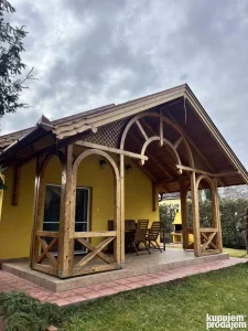 Najbolja vikendica na Paliću.  Izdaje se vikendica.