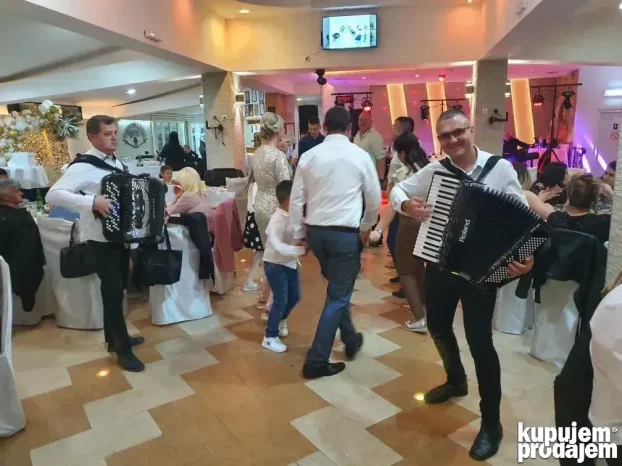 muzika bend za svadbe, rodjendane, mature, krštenja orkestar