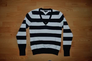 Orig. TOMMY HILFIGER ženski džemper M, PRELEP