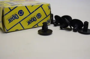 Kopce izolacije haube Fiat Doblo 00-09, 10 kom, 735452389