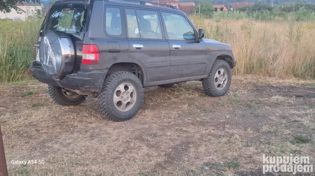 2003 Mitsubishi Pajero Pinin 