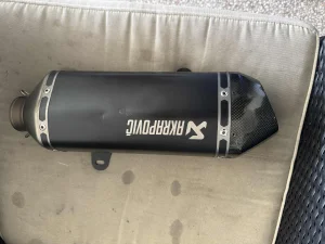Akrapovic skuter piaggio