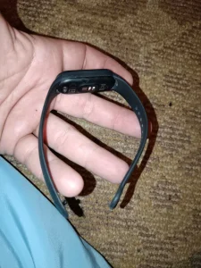 Red Mi fitnes narukvica, sat