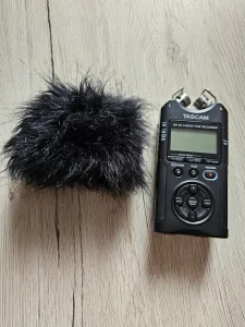 Tascam DR-40 + Windscreen