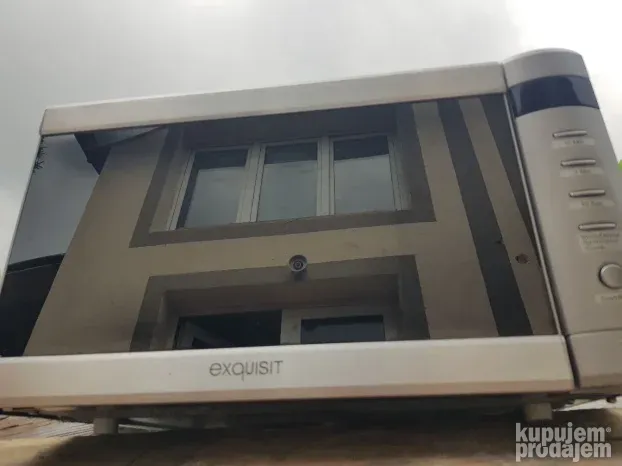 Exquisit Mikrotalasna Grill Inoks Siva 1100W Top stanje