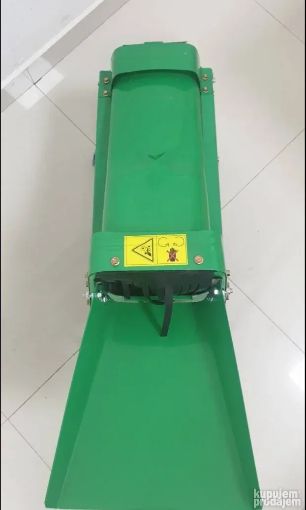 Krunjac za kukuruz - Nov