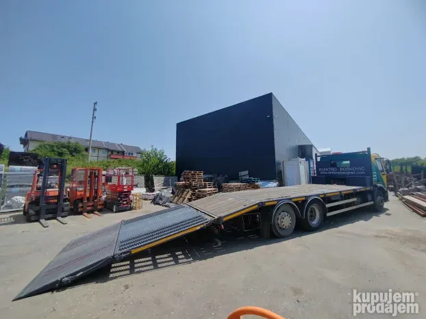 Renault 6x2 KAMION SA NAVOZOM