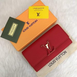Louis Vuitton Capucines Novcanik