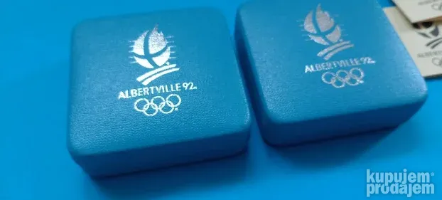 Dve kutije za srebrnjake sa serifikatima