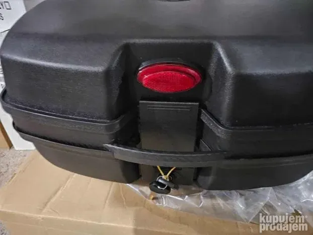 kofer za motor