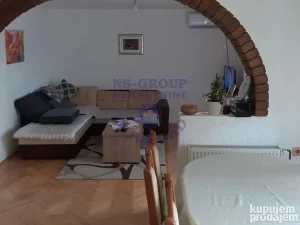 110m2, Veternik, kuća