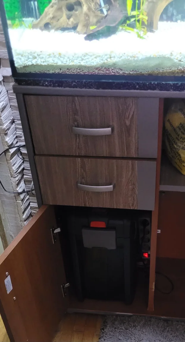 Kompletan akvarijum 200l