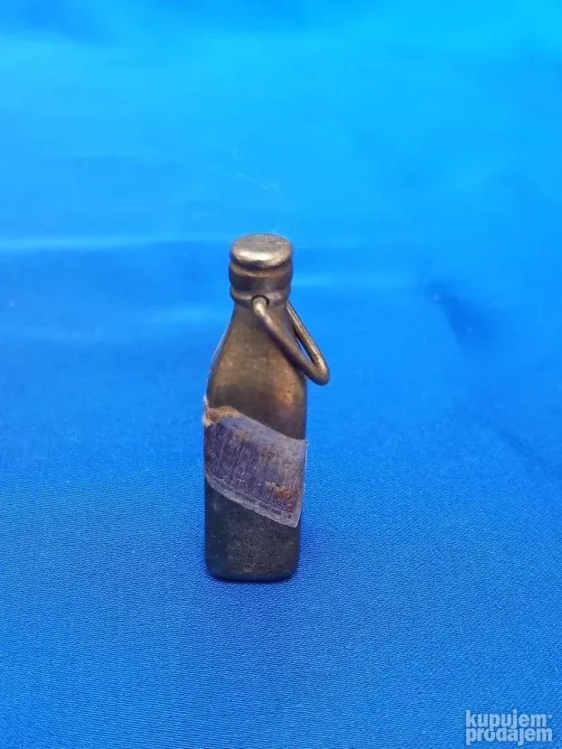 Minijatura flaše