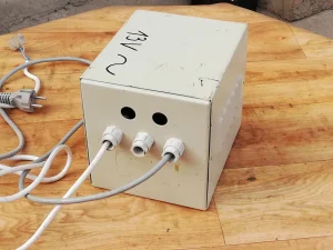 Napajanje 13 V izmenična struja