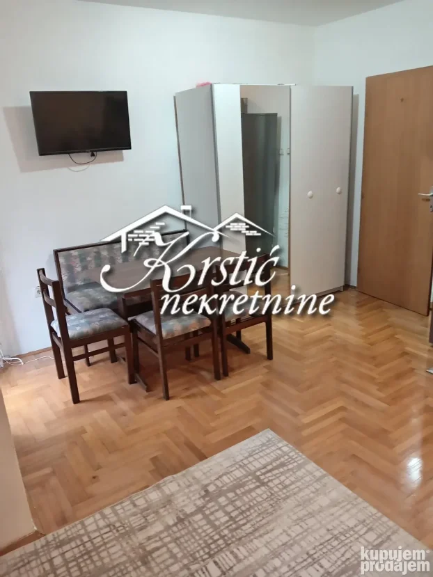 Kragujevac, Centar, 0.5 garsonjera, 30 m²