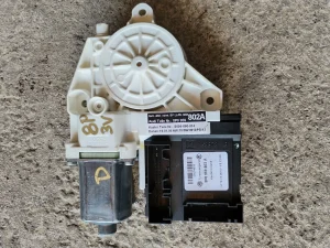 Audi a3 8p desni motor podizaca stakla