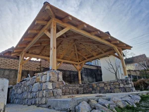 Nadstresnica,terasa,letnjikovac,pergola,brvnara,kucica,krov
