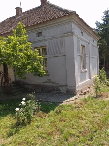 kuca u centru Lugavcine povoljno