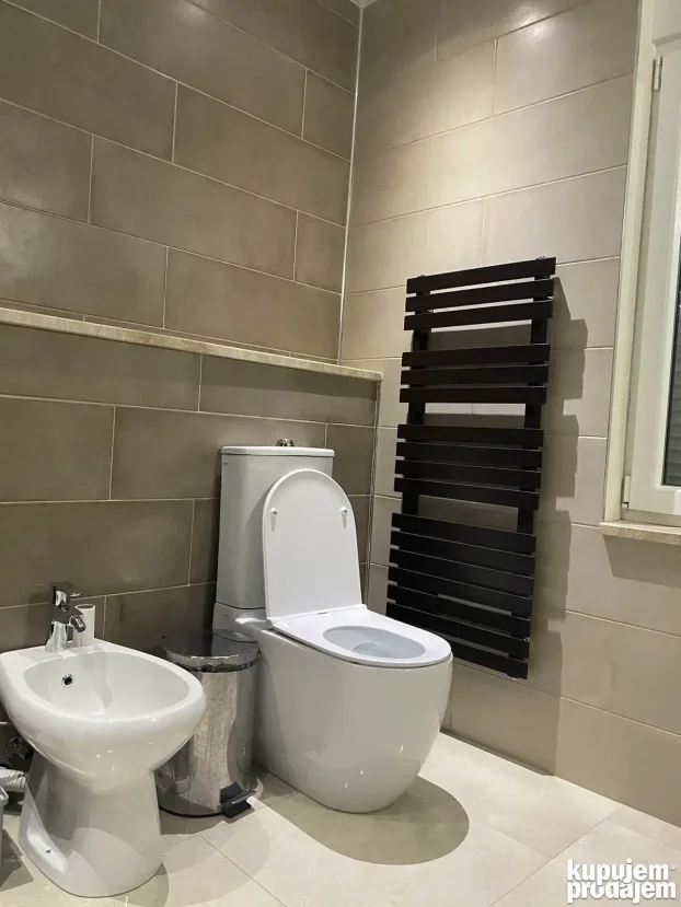 Janka čmelika 10, Nova Detelinara, 0.5 garsonjera, 65 m²