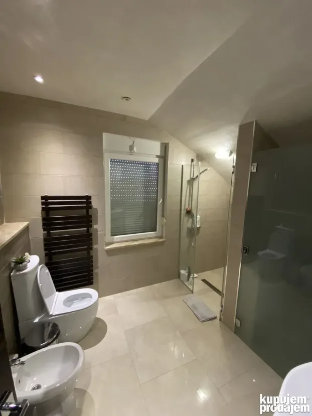 Janka čmelika 10, Nova Detelinara, 0.5 garsonjera, 65 m²