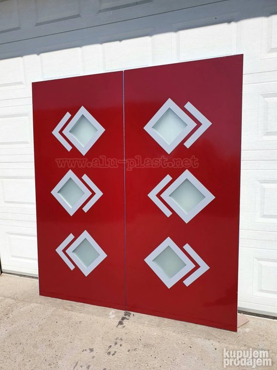 Dekorativni panel za aluminijumska vrata