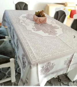 Versace kvalitetni stolnjaci u 5 boja 2150