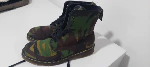 Dr.Martens,maskirne,42