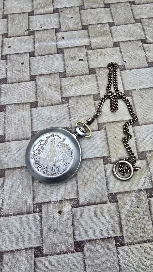 MOLNIA br.3 - kvalitetan i lep, ruski mehančki džepni sat