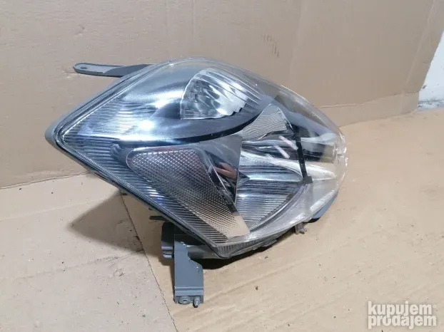 101.Far desni za Subaru Justy 4,Daihatsu Sirion 2, 2004-2011