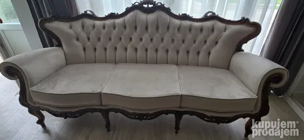 Presvlacenje svih vrsta namestaja,sedista automobila,motora.