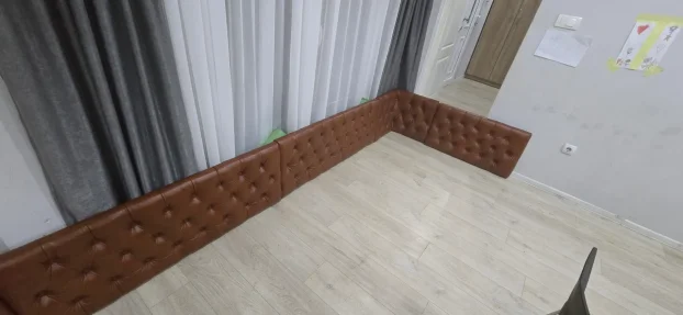 Presvlacenje svih vrsta namestaja,sedista automobila,motora.