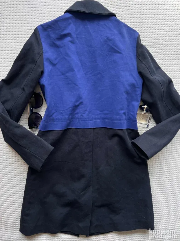 LACOSTE ORIGINAL zenski teget plavi kaput mantil 36 ili S