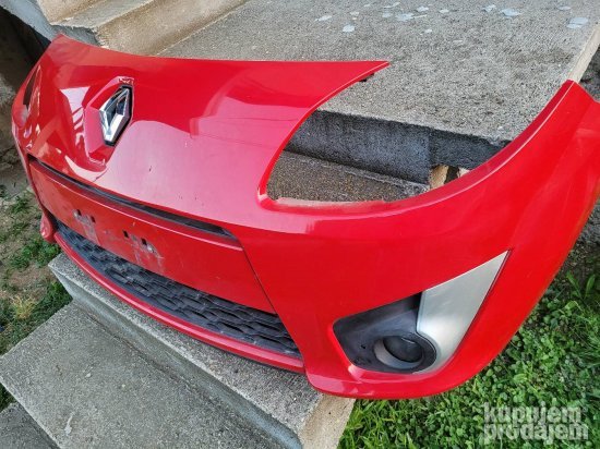 Reno twingo prednji branik farovi krila