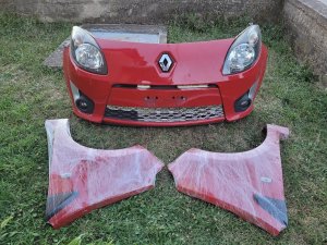 Reno twingo prednji branik farovi krila