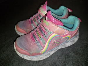 Skechers