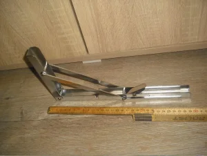 Nosac za zidni sto na sklapanje - duzi nosac