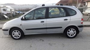 Renault scenic 1 unutrasnja/spoljna brava