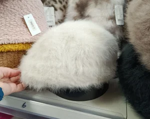 Ženska kapa džokej krznena