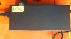 FSP adapter 19V  11,57A   220W  konektor 4  pina