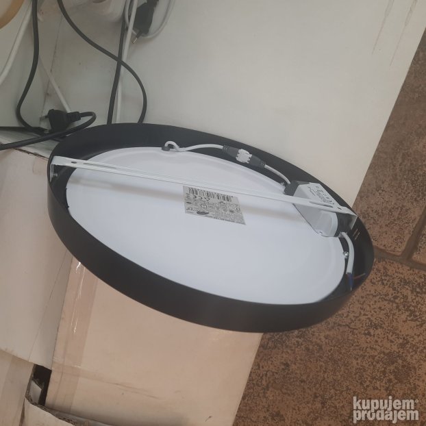Led plafonjera panel sa crnim ramom