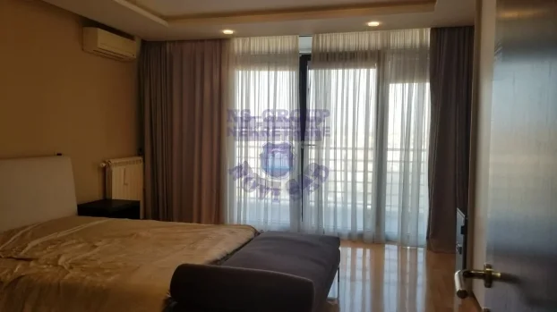 Š-452175, Opština Novi Sad, 4.0 četvorosoban, 202 m²