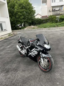 honda cbr f4