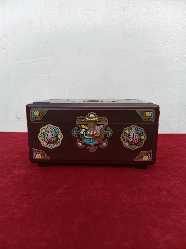 Velika kineska drvena kutija za nakit