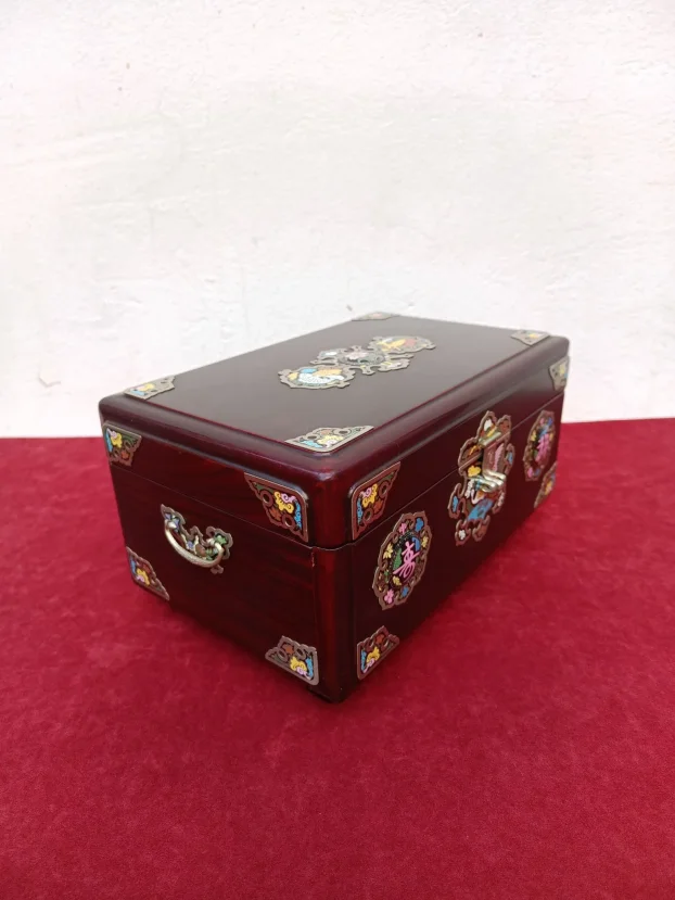Velika kineska drvena kutija za nakit