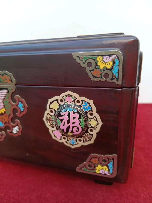 Velika kineska drvena kutija za nakit